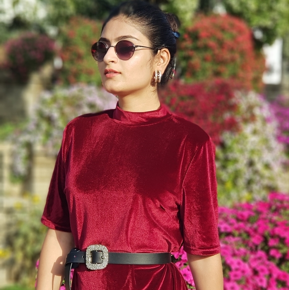 Velvet Dress with Lace Detailing in Wine Red - Picture 2 of 2